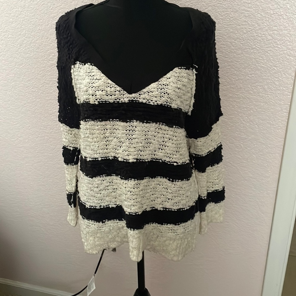 Free people, black and white sweater